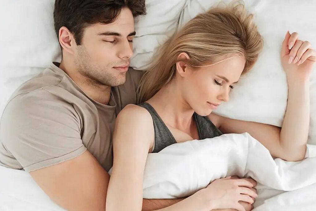 How to Buy the Best Mattress for Couples?