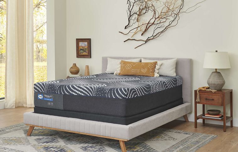 Sealy PosturePedic Plus Hybrid High Point Soft Mattress 14" image number 0