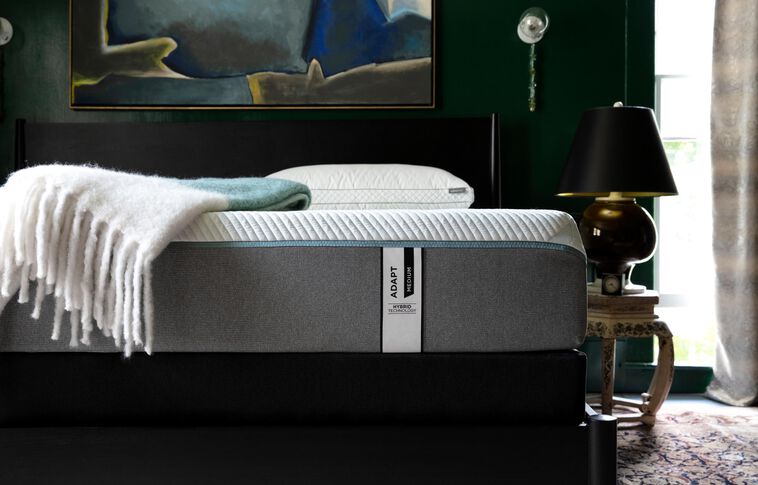 Tempur-Pedic TEMPUR-Adapt Medium Hybrid Mattress 11" image number 4