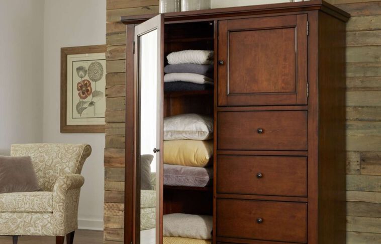 Aspen Home Cambridge Chiffarobe image number null