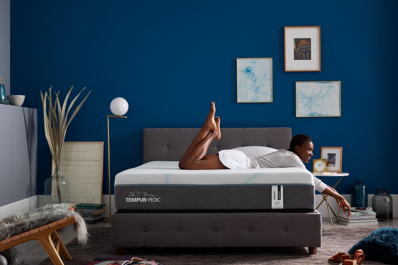 Tempur-Pedic TEMPUR-Adapt Medium Hybrid Mattress 11" image number 0