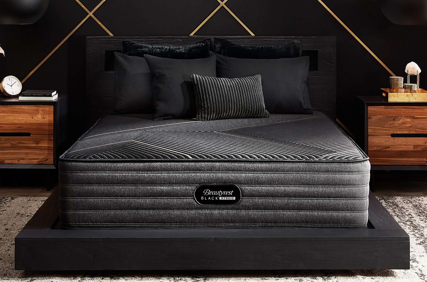 Beautyrest Black KX-Class Plush Mattress 15" image number 0