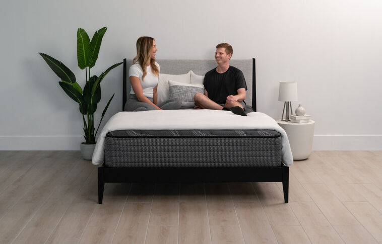 Sleepworld Express B500 Plush Mattress 13" image number 0