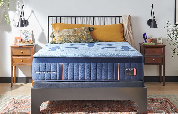 Stearns and Foster Lux Estate Hybrid  Soft Mattress 14.5" image number 0