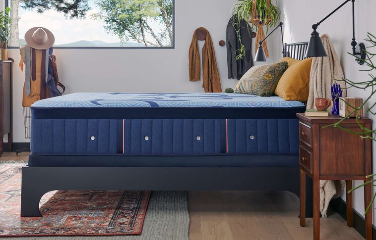 Stearns and Foster Lux Estate Hybrid  Soft Mattress 14.5" image number 1