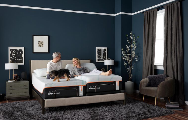 Tempur-Pedic TEMPUR-LuxeAdapt  Firm Mattress 13" image number 4