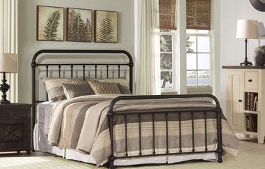 Hillsdale House Kirkland Metal Bed