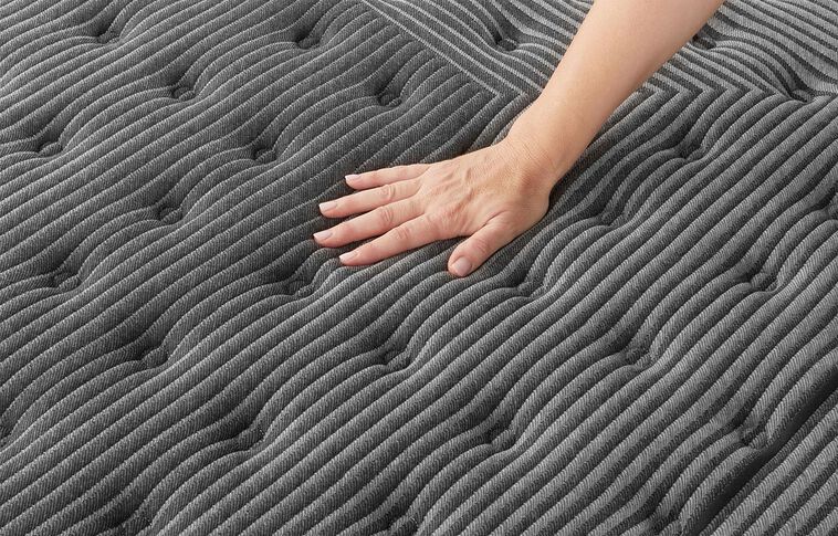 Beautyrest Black L-Class Firm Tight Top Mattress 13.75" image number 6