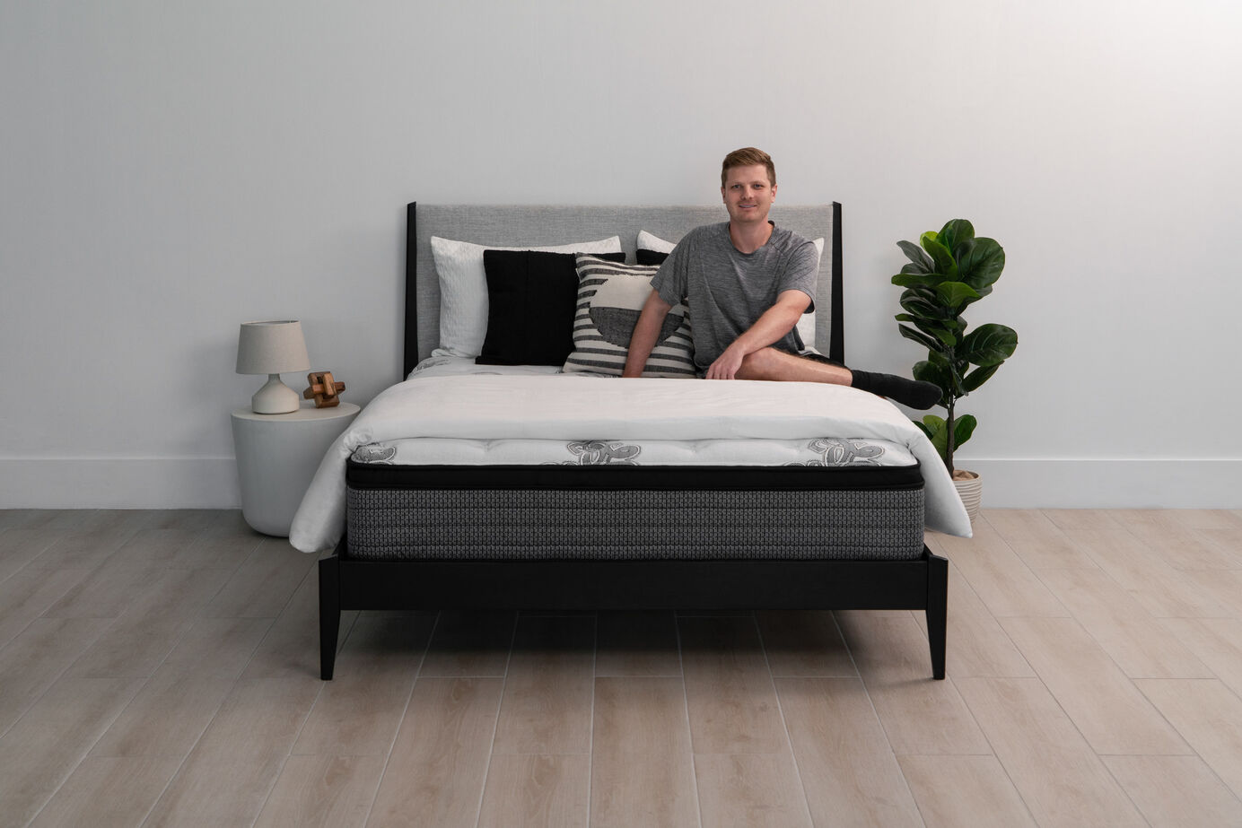 Sleepworld Express B400 Euro-Top Mattress 12.5" image number 0