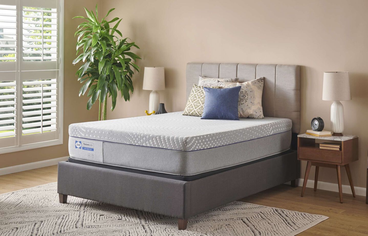 Sealy PosturePedic Hybrid Lacey Soft Mattress 13" image number 0