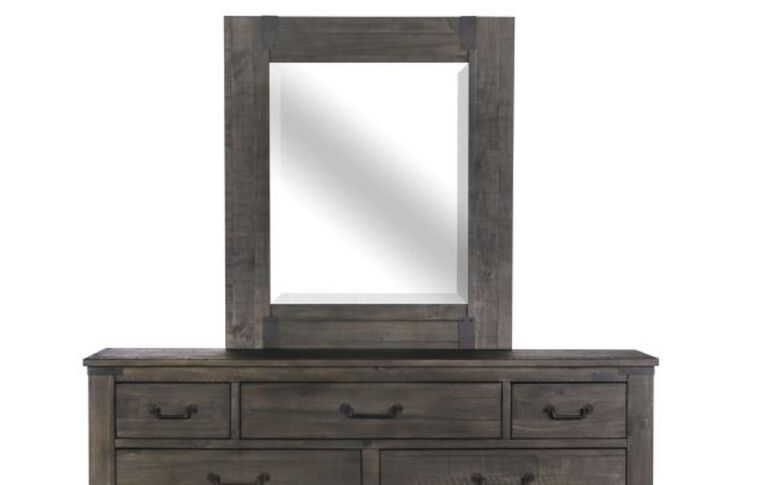 Magnussen Abington Portrait Mirror image number 0