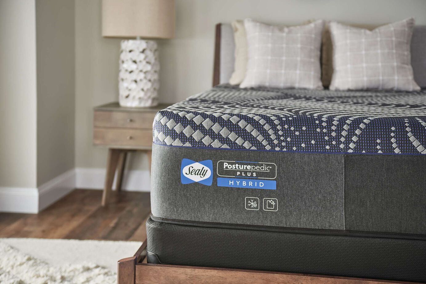 Sealy PosturePedic Plus Hybrid Albany Medium Hybrid Mattress 13" for