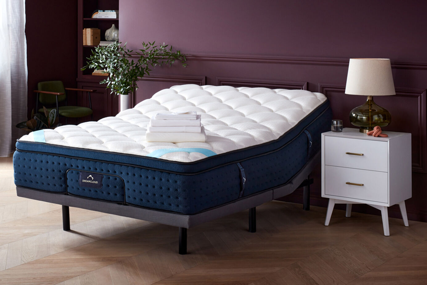 DreamCloud The DreamCloud Premier Rest Medium Pillow Top Mattress 16