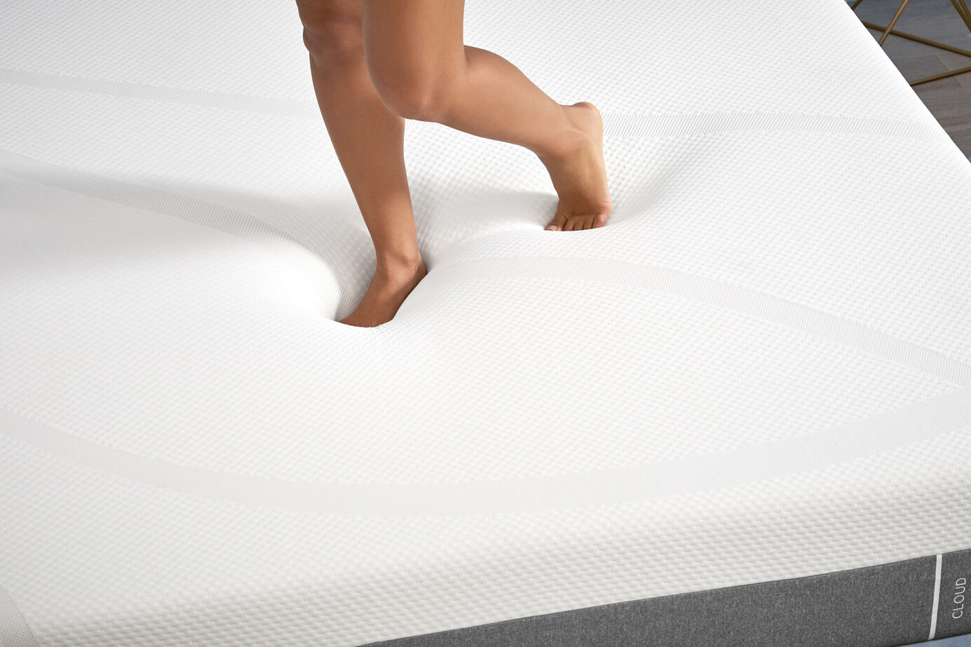 Tempur-Pedic TEMPUR-Cloud  Medium Mattress 10" image number 4