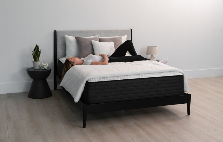 Sleepworld Express B700 Plush Mattress 13.5" image number 2