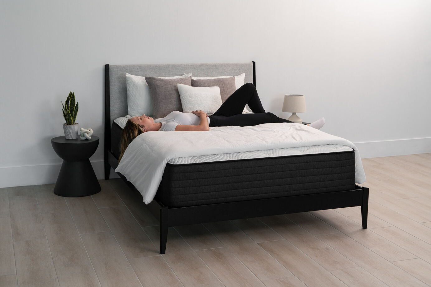 Sleepworld Express B700 Plush Mattress 13.5" image number 2