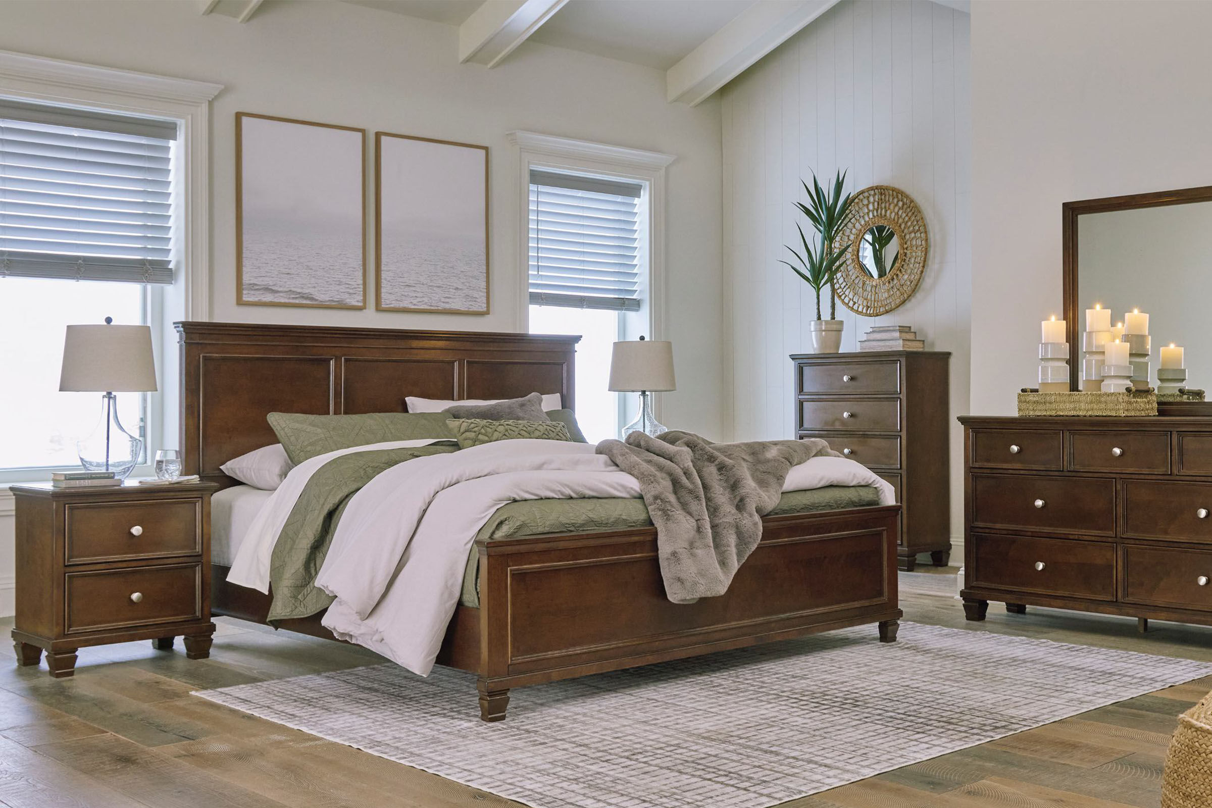 Signature Design By Ashley Danabrin Panel Bed - Thumbnail 3