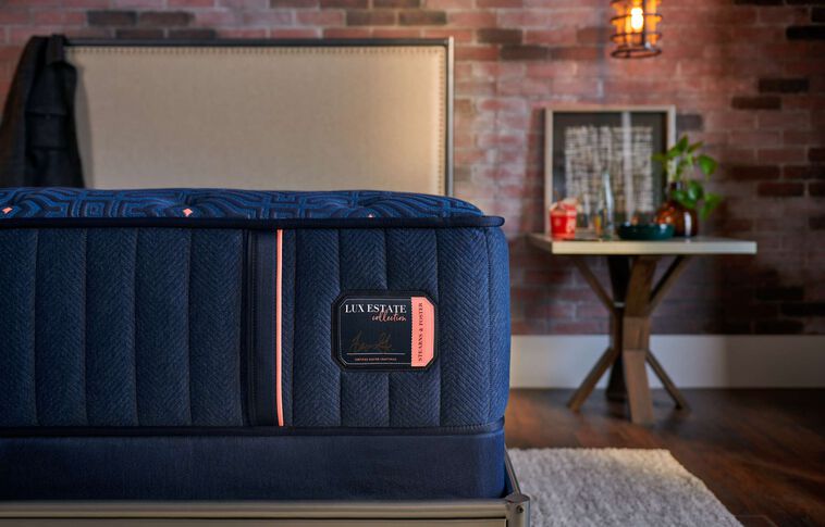 Stearns and Foster Lux Estate Medium Firm Mattress 14.5" image number 6