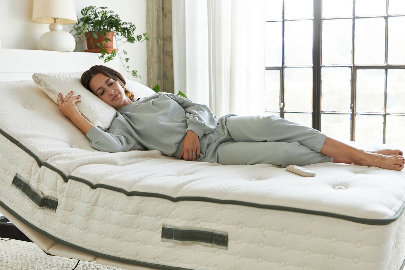 Avocado Eco Adjustable Base image number 7