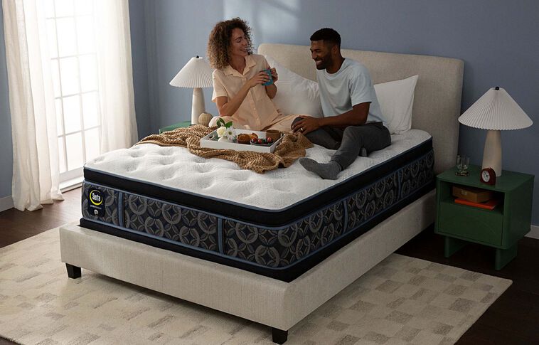 Serta Perfect Sleeper Cascade Range Plush Pillow Top Mattress 15" image number 6