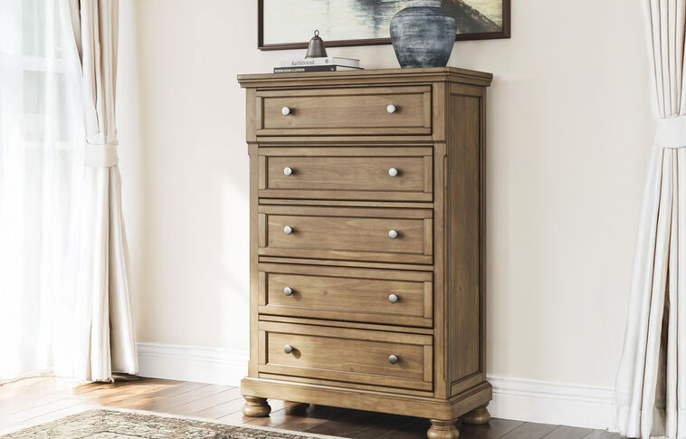 Signature Design Feddinger 5 Drawer Chest image number 0