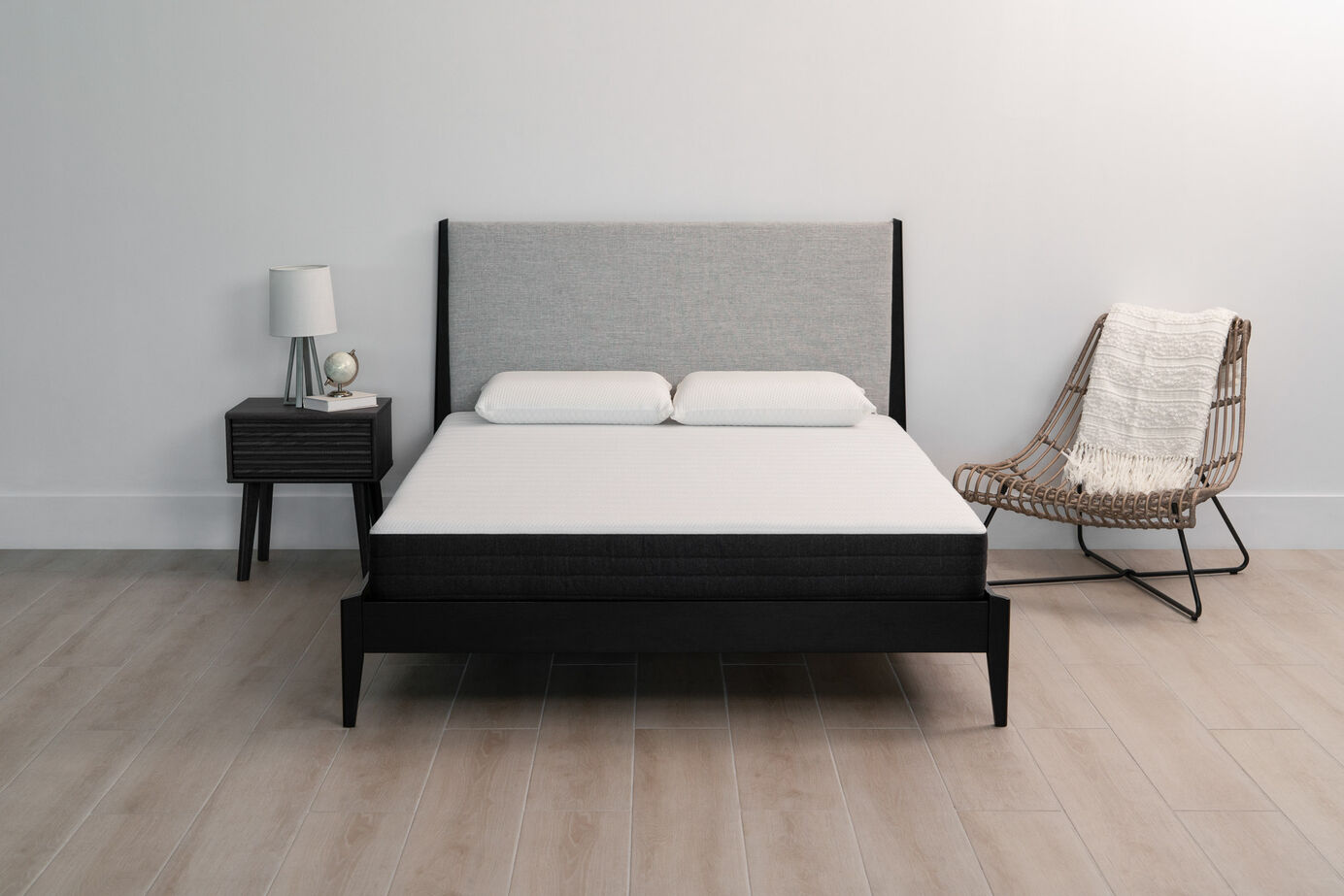 Mancini's California Collection Marina Firm Mattress 8" image number 3