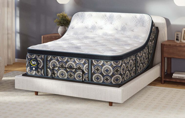 Serta Perfect Sleeper Cascade Range Plush Pillow Top Mattress 15" image number 3