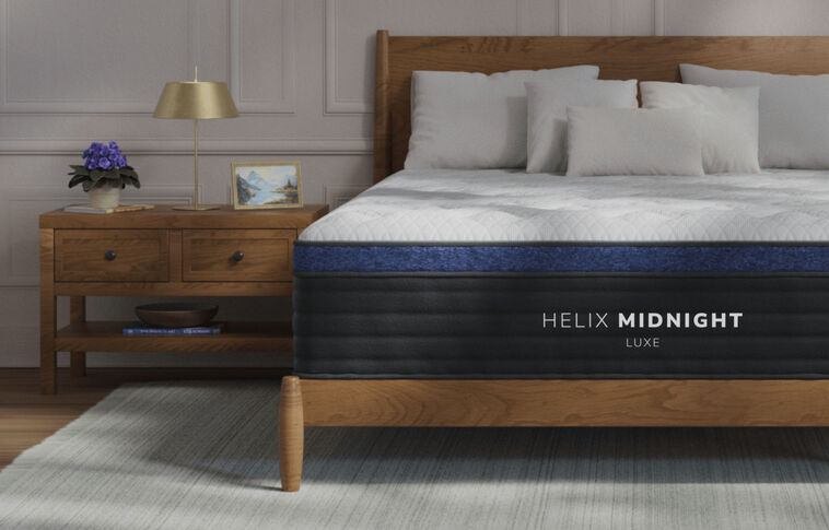 Helix Luxe Midnight Medium Euro-Top Mattress 13.5" image number 3