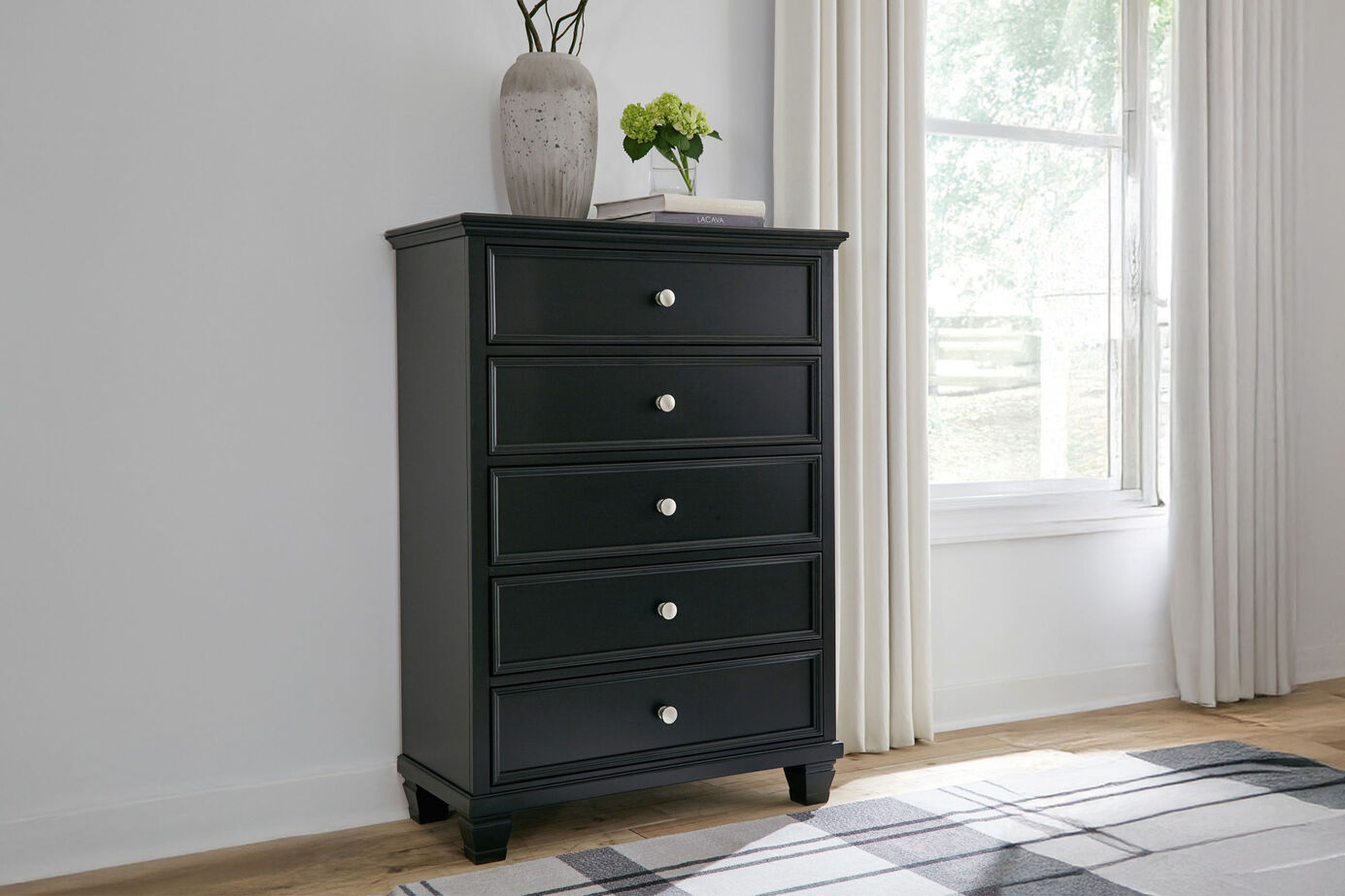 Signature Design Lanolee Dresser image number 0