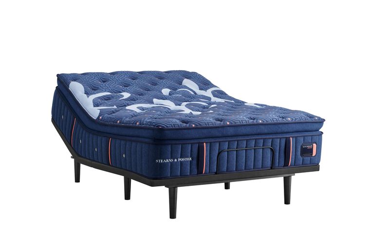 Stearns and Foster Lux Estate Medium Pillow Top Mattress 16" image number 5