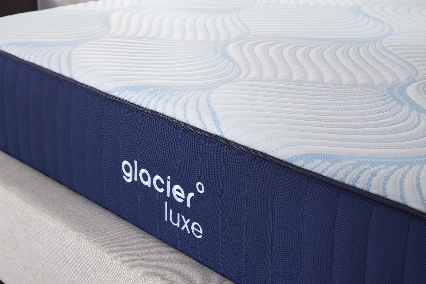Glacier Luxe Peak Plush Mattress 14" image number 5