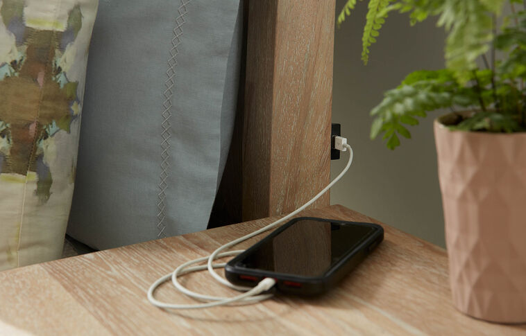 Aspen Home Cambridge Framed Panel Bed image number 2