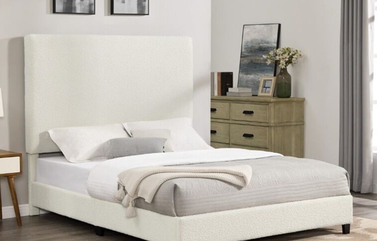 Legends Home Bridger Panel Boucle Bed Complete image number 0
