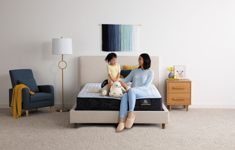 Serta Classic Desert Lily Firm Mattress 12.5" image number 3