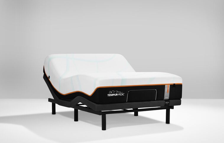 Tempur-Pedic TEMPUR-LuxeAdapt Previous Generation Firm Mattress 13" image number 3