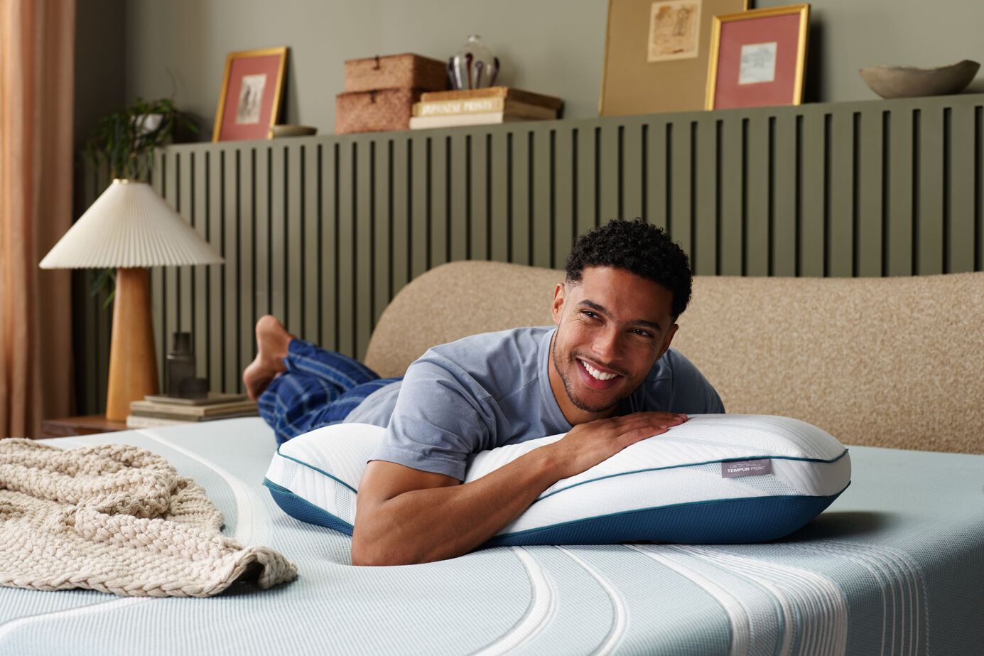 Tempur-Pedic Adapt ProHi 2.0 Pillow image number 0