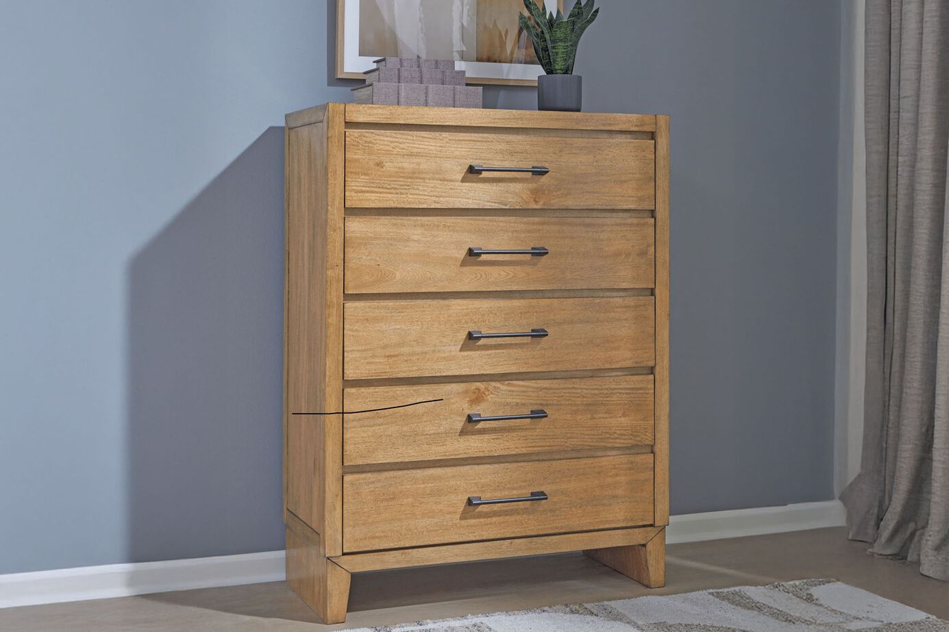 Signature Design Sherbana 5 Drawer Chest image number 0