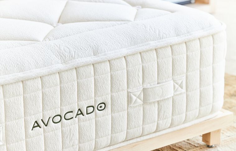Avocado Luxury Hybrid Medium Mattress 13.25" image number 1