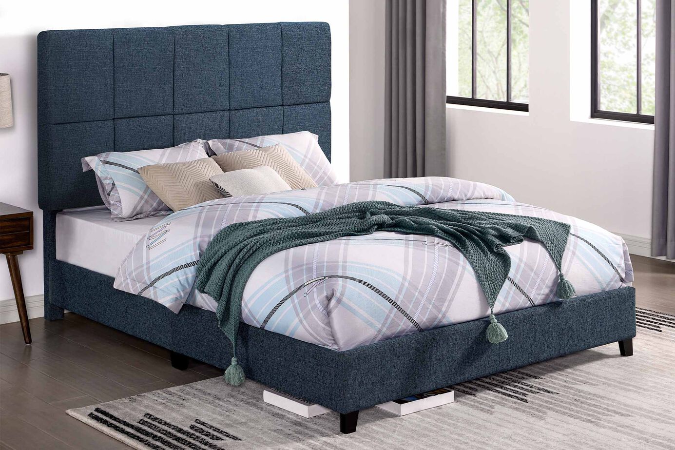 Legends Home Bridger Square Bed Complete image number 0