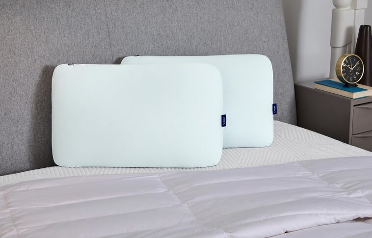 Casper Snow Hybrid Pillow image number 5