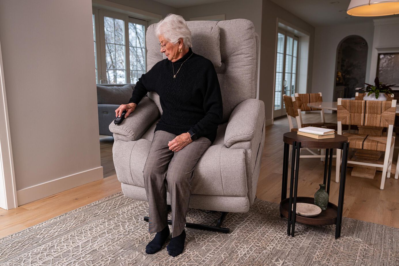 Flexsteel Zecliner Model 2 with lift image number 3