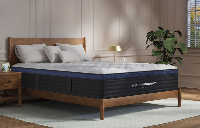 Helix Luxe Midnight Medium Euro-Top Mattress 13.5" image number 4