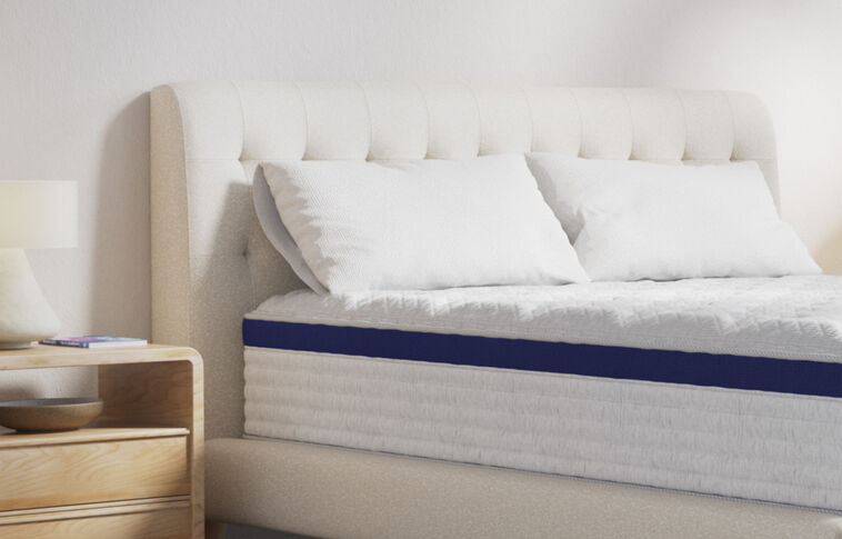 Helix Core Midnight Medium Euro-Top Mattress 12.5" image number 2