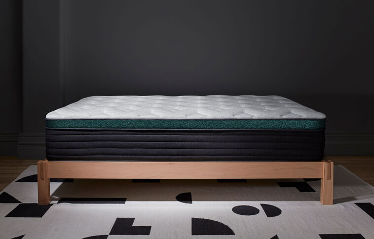 Helix Luxe 13" Medium Mattress with Memory Foam
