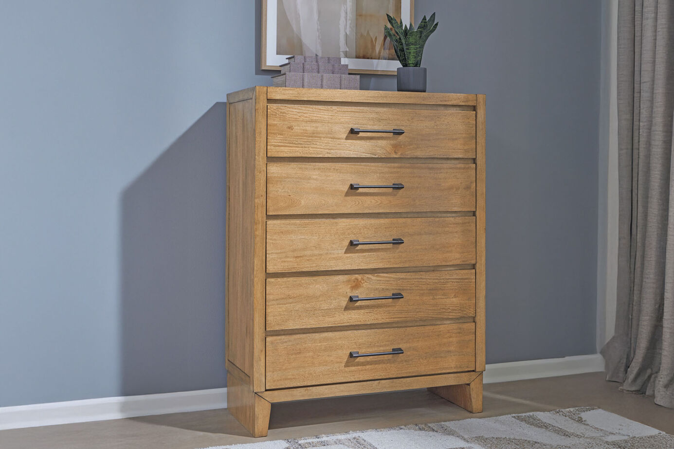 Signature Design Sherbana 5 Drawer Chest image number 0