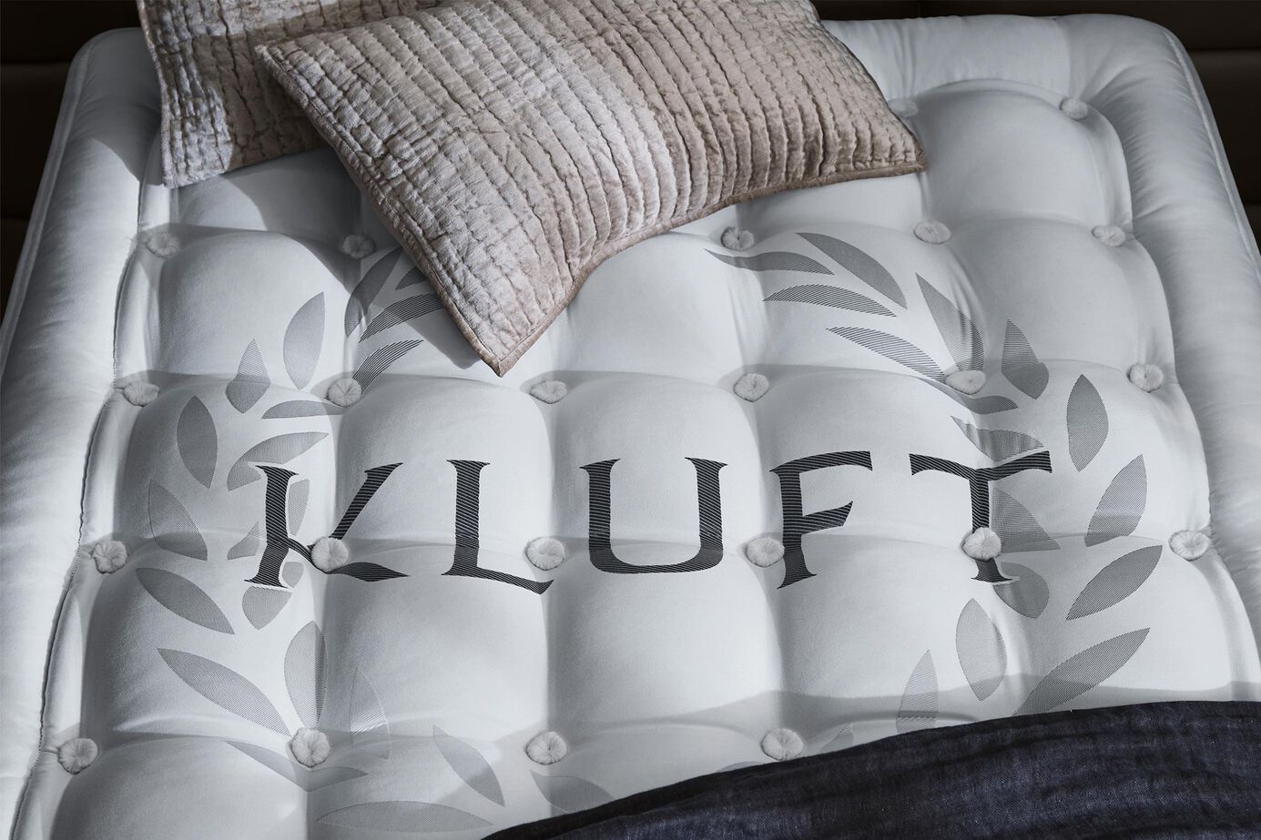 Kluft Imperial Plush Mattress 15" image number 4