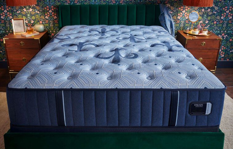 Stearns and Foster Estate  Medium Tight Top Mattress 13.5" image number 4