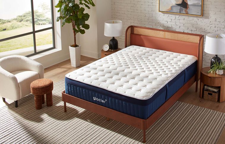 Glacier Summit Hybrid Medium Pillow Top Mattress 13" image number 3