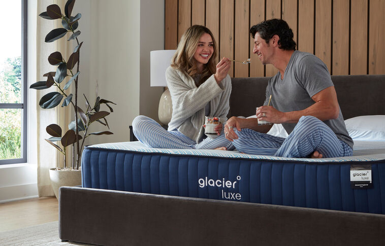 Glacier Luxe Ascend Plush Mattress 13" image number 0