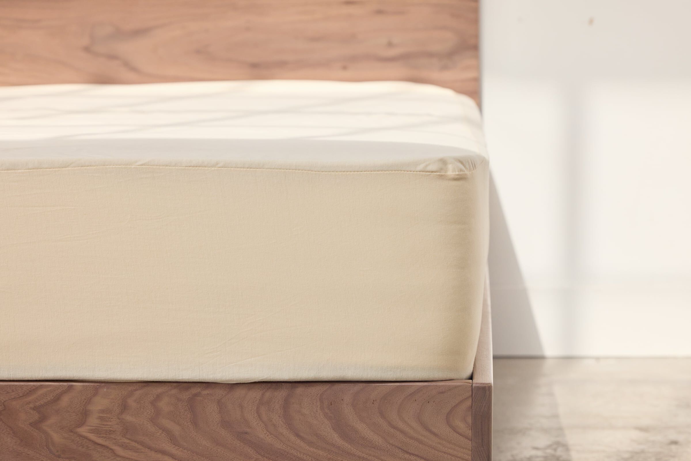 Avocado Green Mattress Mattress Protector - Thumbnail 3
